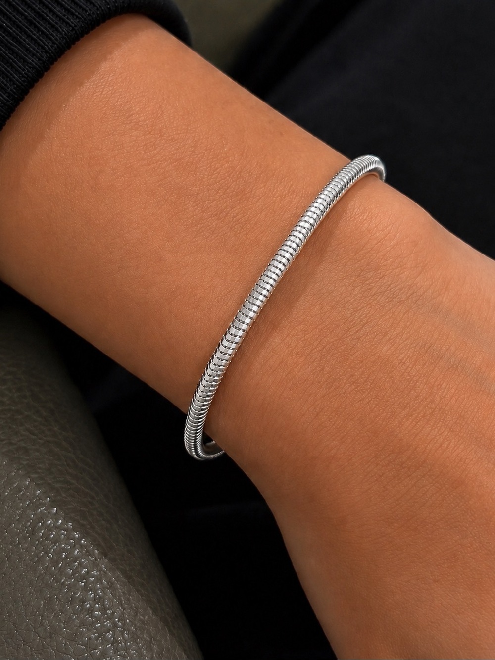 Sterling Silver Snake Chain Bracelet Lobster Clasp 8.5 Inches 7.5 Grams